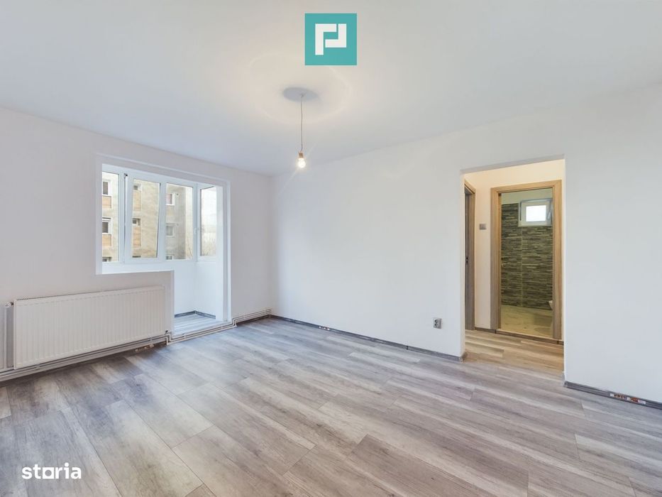 Apartament 3 camere pe str Hateg in Vlaicu — fotografia 3