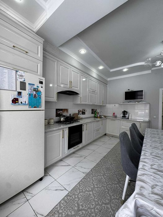 Продам 4х комн кв Нектар