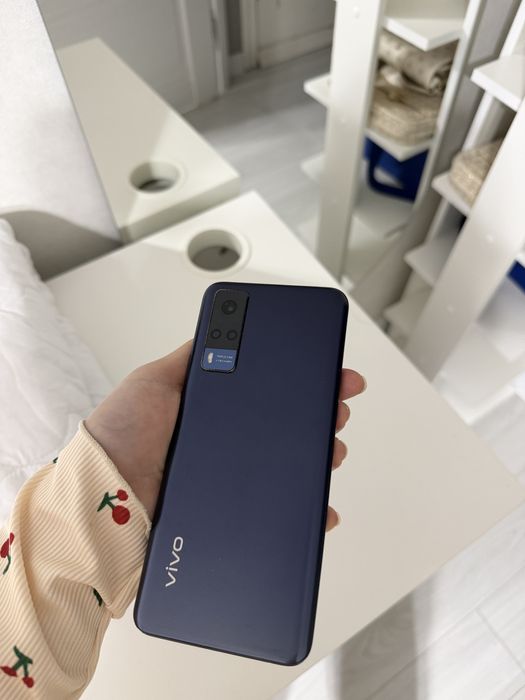 Vivo Y53s 8/128гб синий