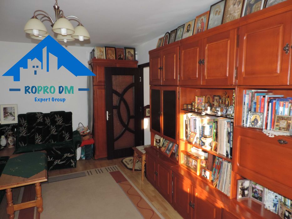 Apartament cu trei camere zona Privighetorii, Piatra Neamț