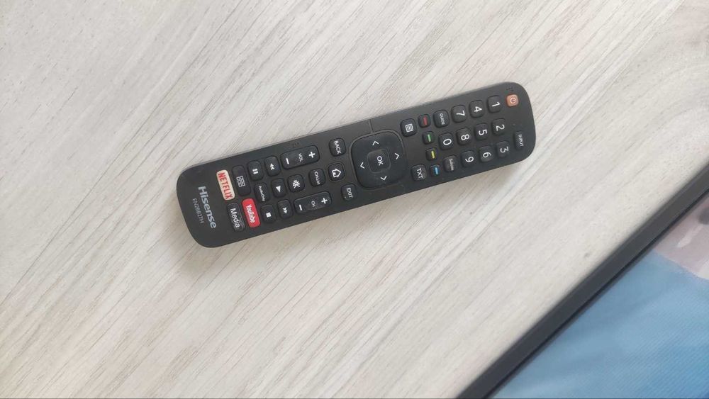 TV Hisense 43,6'' 2025г 43A6Q ударен дисплей