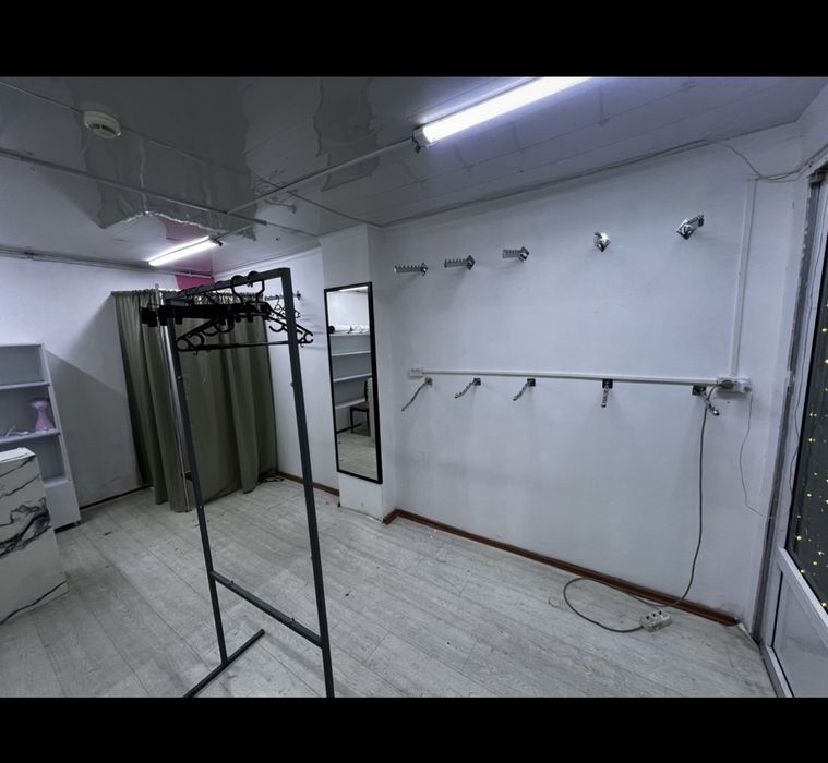 Продам будик в базаре жетису с мебелью