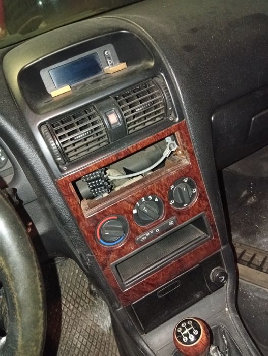 Опел Астра 2.0 Дизел на части всичко налично