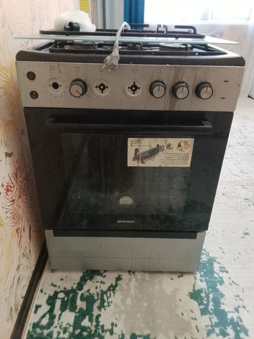 Продам газ плиту