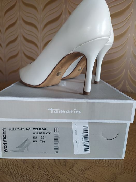 Обувки Tamaris 38