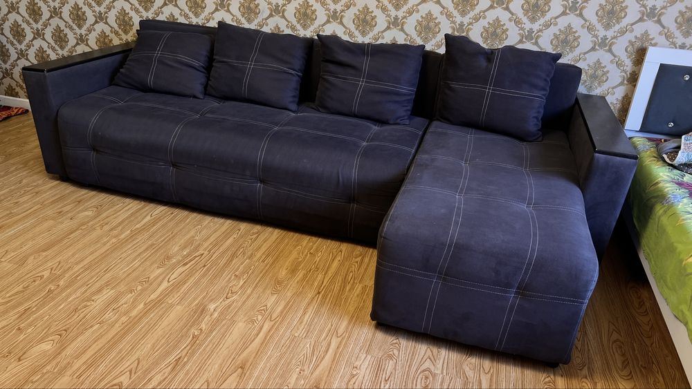 Іші ашыладытын дйван сатылады