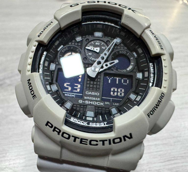Casio G-Shock GA-100L