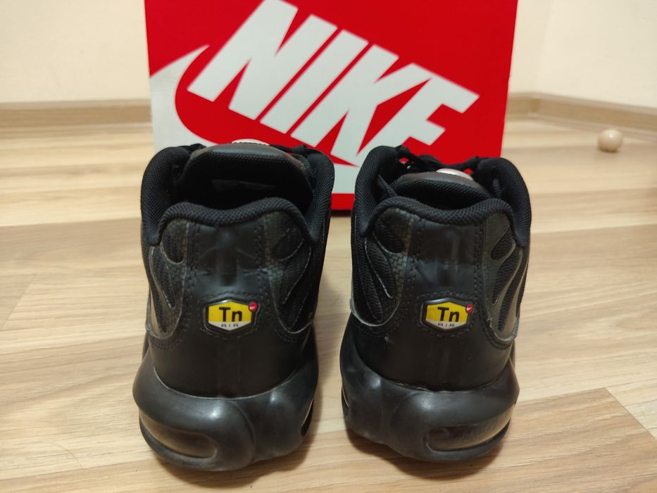 Обувки Nike TN 44