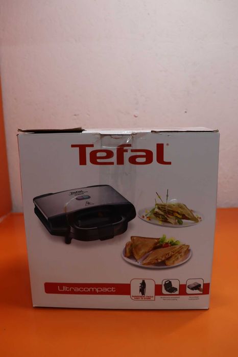 Уред за сандвичи Tefal Ultracompact SM155212, 700W, Незалепващи плочи