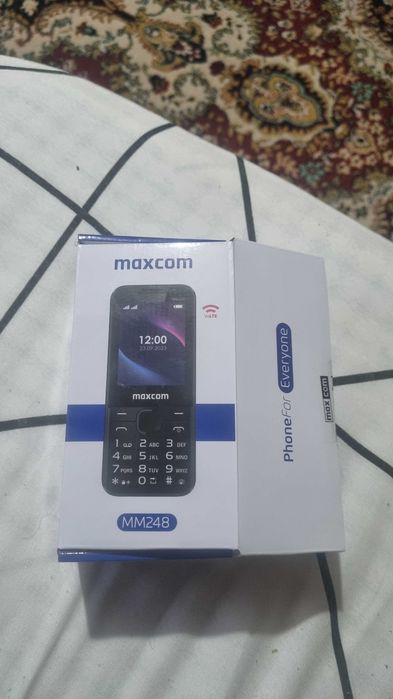 Telefon MAXCOM MM248