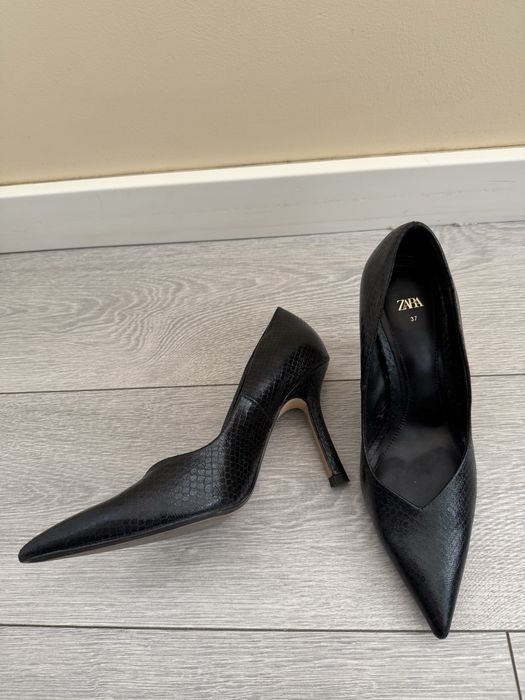 Zara 37 negru 10cm