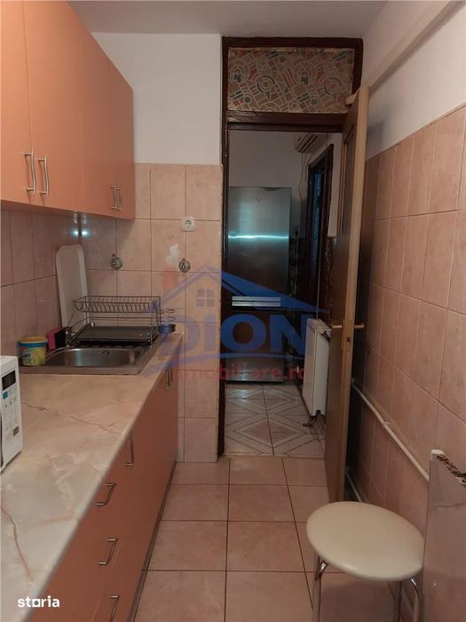 Garsoniera Bloc Mixt, 1 Decembrie