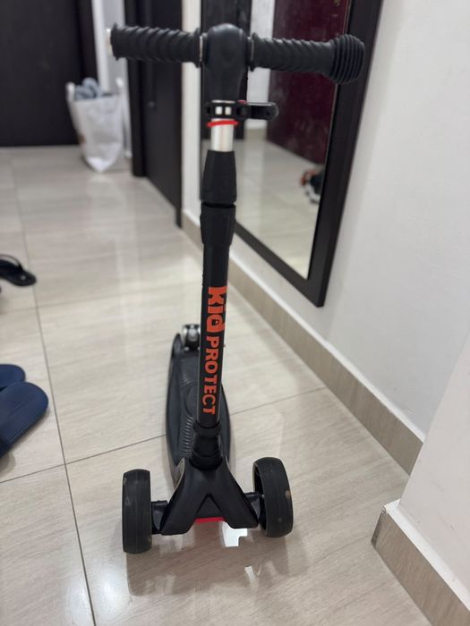 Trotinetă copii cu 3 roți Kid Protect - ideală pentru începători