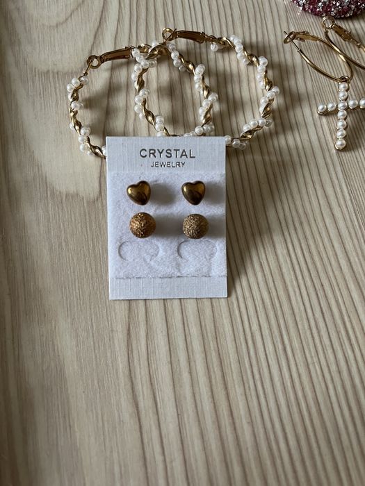 Обеци за всяка визия