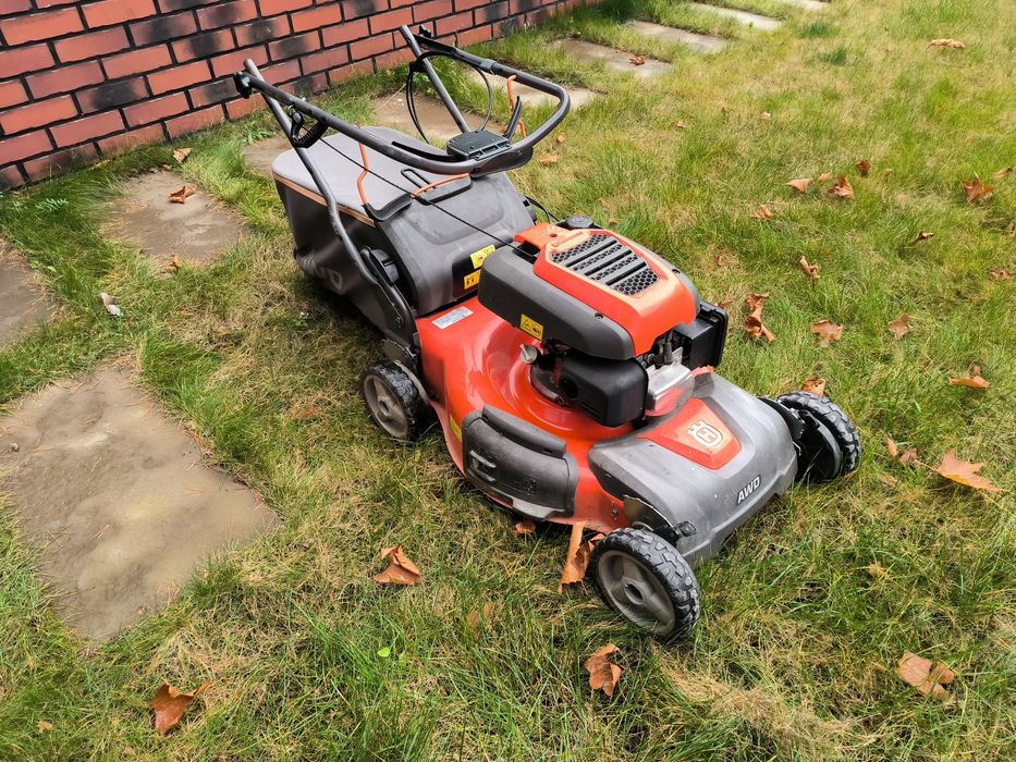 Косачка за трева Husqvarna AWD 4x4