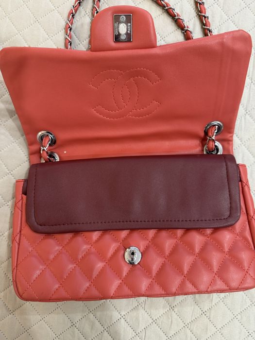 Geanta roșie tip Chanel