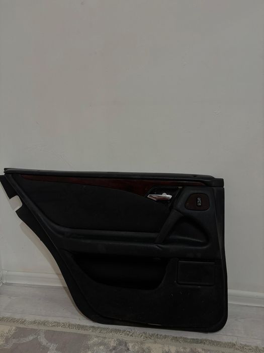 Обшивка лупарик w210