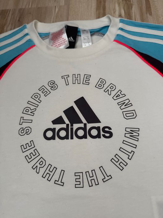 Детска тениска Adidas в бяло и синьо, къса, 128