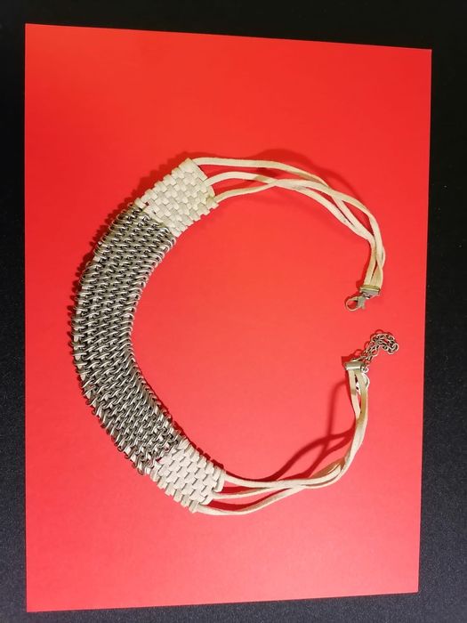 Coliere diferite modele