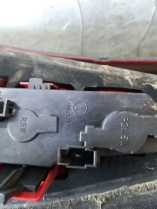 Stop tripla lampa stanga vw golf 4 break 1j9945257a