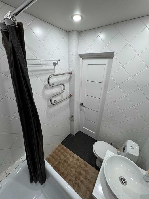 Естая 56 (Гор.сад, ЦУМ)