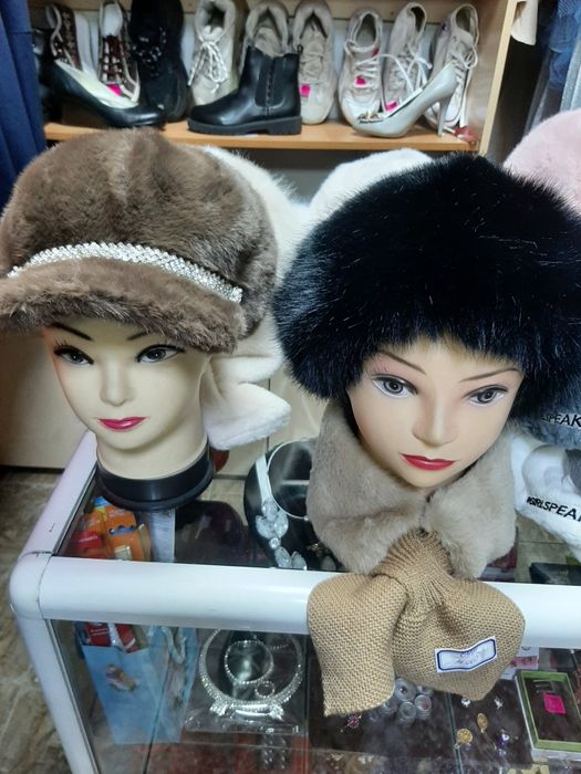 Головные уборы шапочки