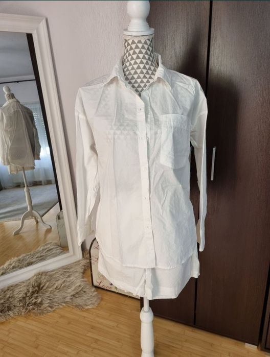 Set format din pantaloni scurți +cămașă (XS)