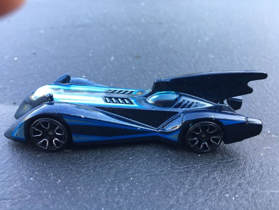Figurină mașinuță originală DC Comics - Batmobil (Batman)