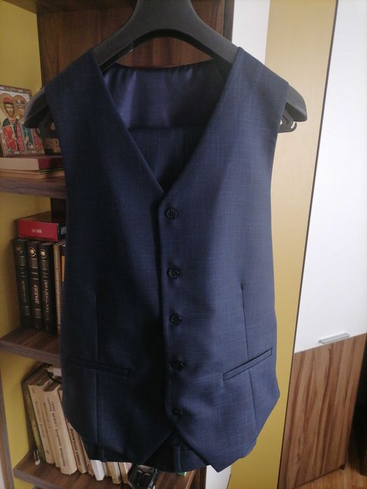 Продам мужской костюм