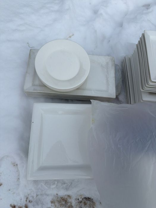 Белые Посуды в хорошем состоянии