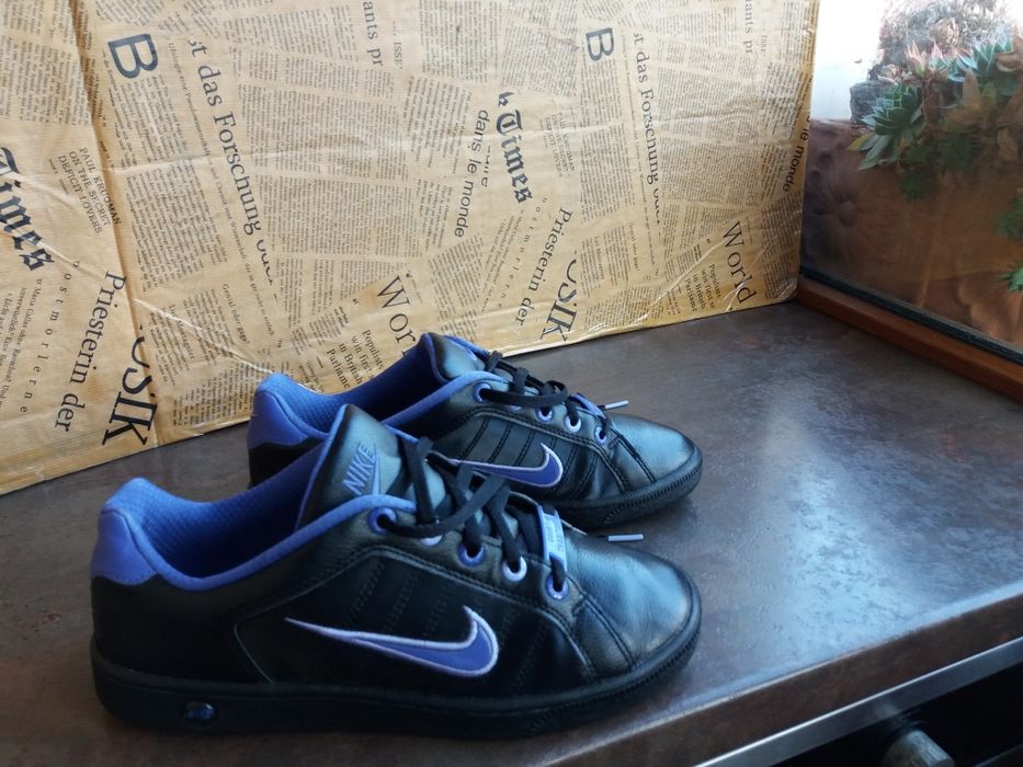 маратонки за момиче,кожени кецове,спортни обувки Nike,найк,номер 38,5