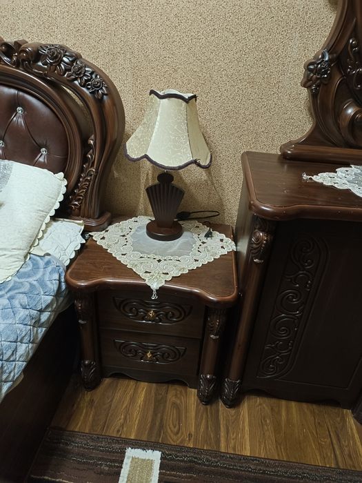 Спальный гарнитур