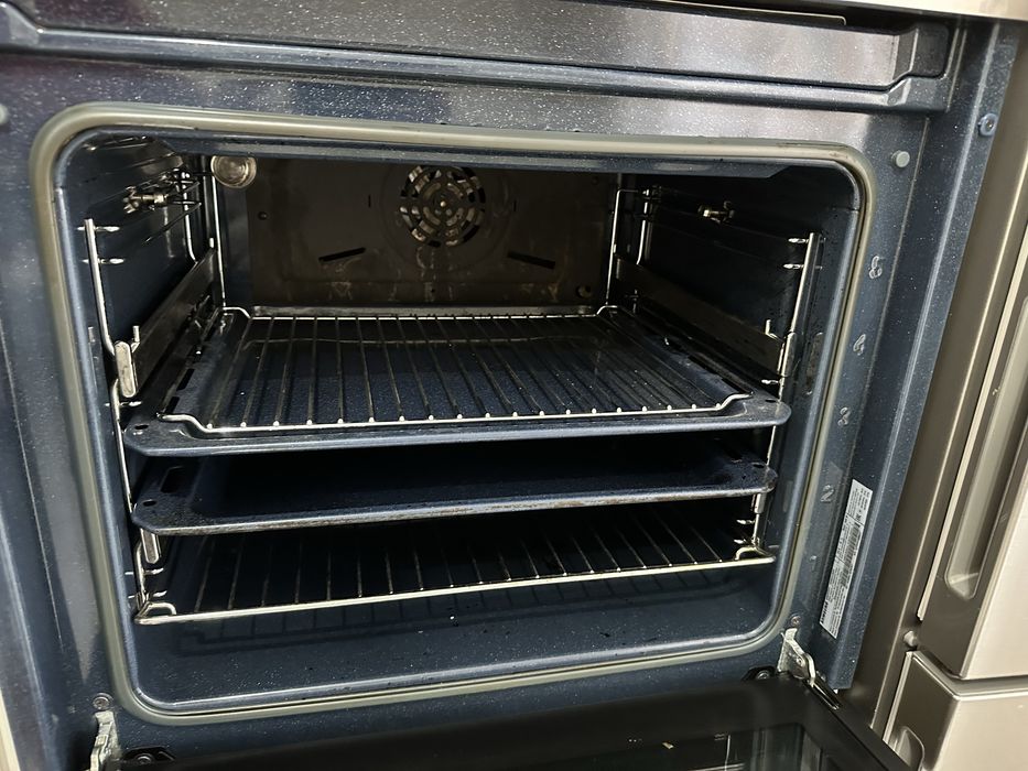 Продам духовой шкаф