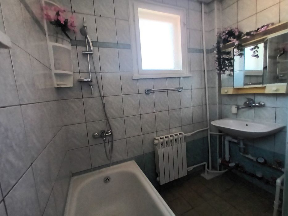 Продава се Четиристаен апартамент в Плевен, Идеален център - 120 кв.м за 1084 €/кв.м - Снимка #8