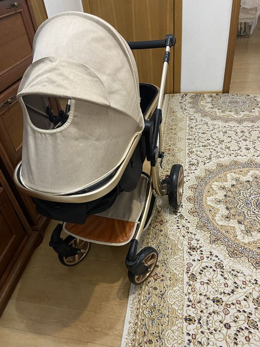 Коляска продается, отлично ездит.