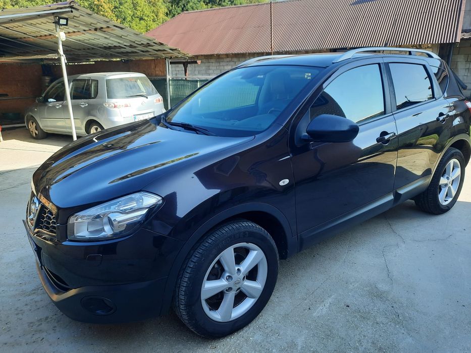 Nissan Qashqai Tekna 2.0 150 cp 4x4 Panoramic Inmatriculat