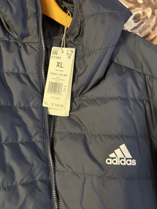 Куртка adidas оригинал. Размер XL