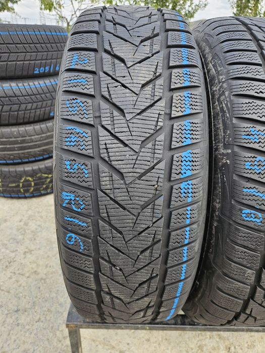 Vând anvelope iarna 215/65/16 215/65r16