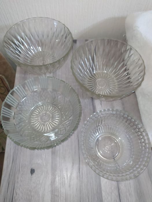 Продаются салатницы и не только.