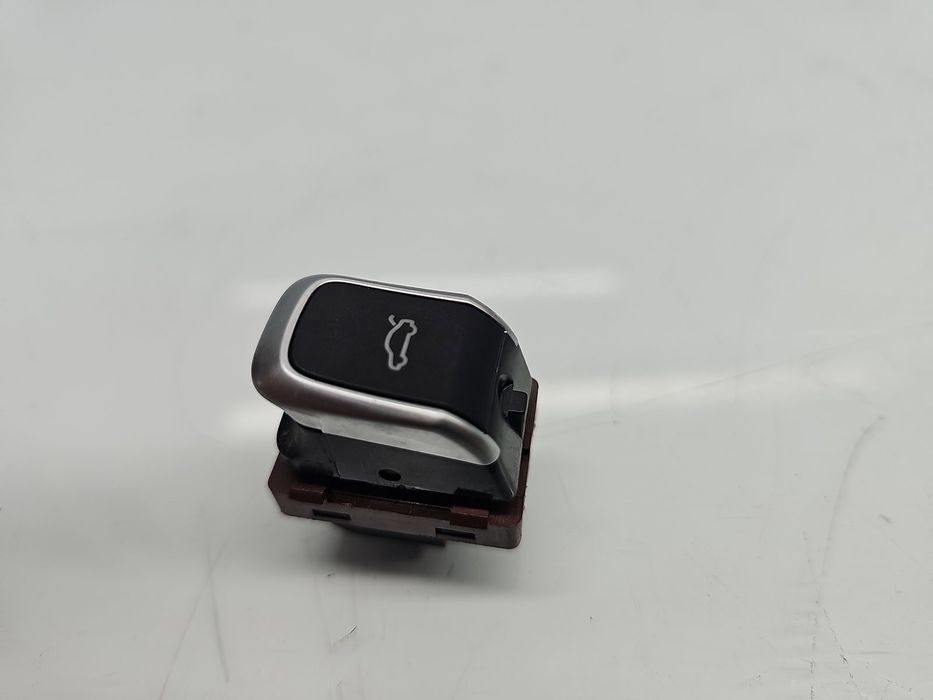 Buton deschidere portbagaj AUDI A5 (8T3) [Fabr 2007-2015] 8K0959831B