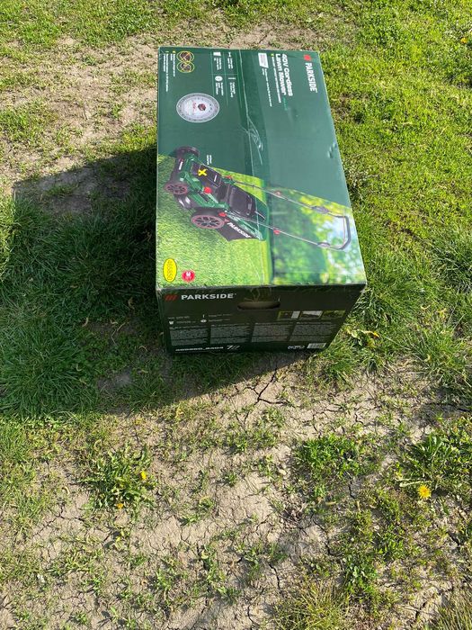 Mașină de tuns iarba Parkside 40V pe acumulatori SIGILATA - motor fără perii (PRMA 40-Li D2)