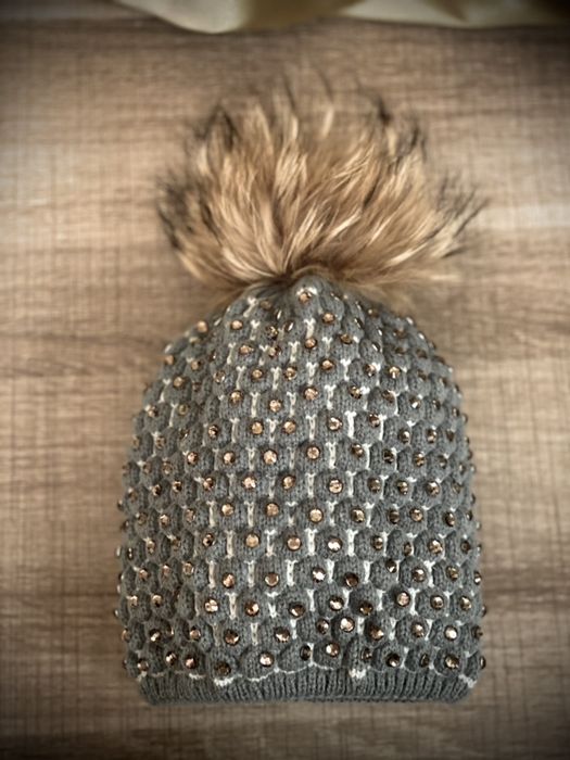 Продам шапки