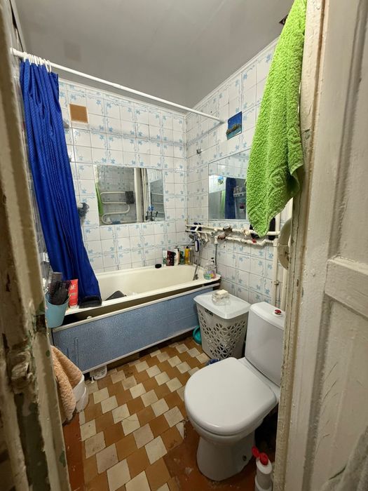Продам 3 комн.район СКГУ