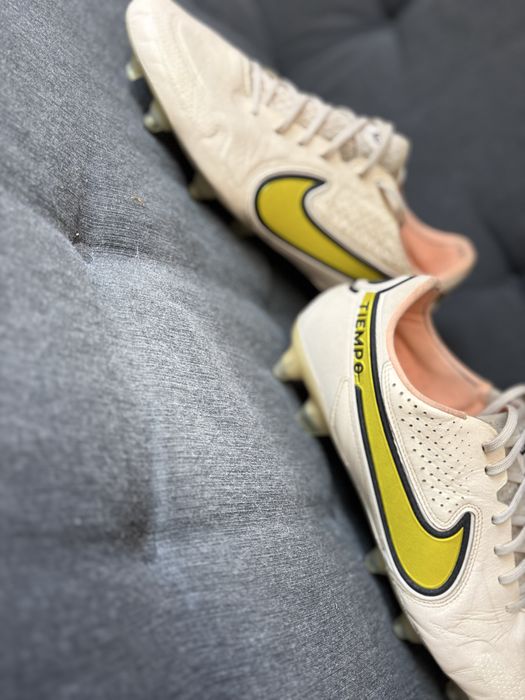 Футболни Обувки - Nike Tiempo Legend IX