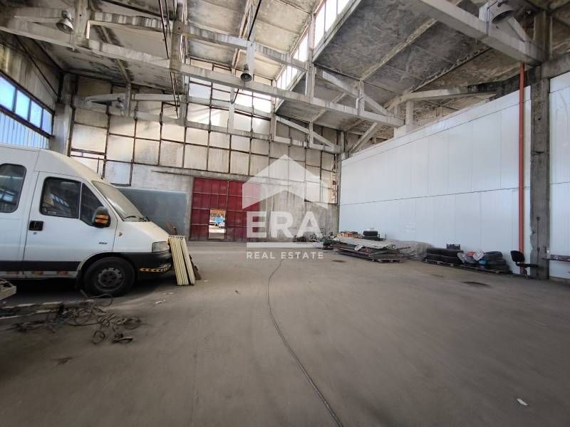 Дава се под наем Промишлена сграда в Хасково, Овчарски - 720 кв.м за 2203.2 € - Снимка #6