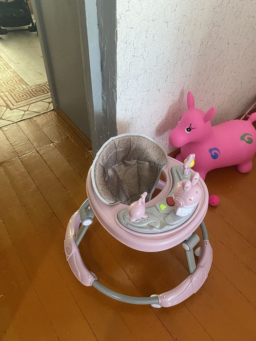 Продам ходунки,в хорошем состояние