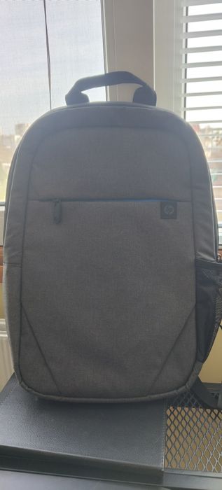 Продавам раница за лаптоп  HP