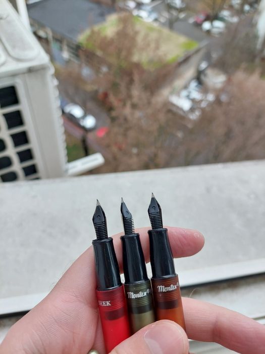 Stilouri retractabile Montex hide and seek