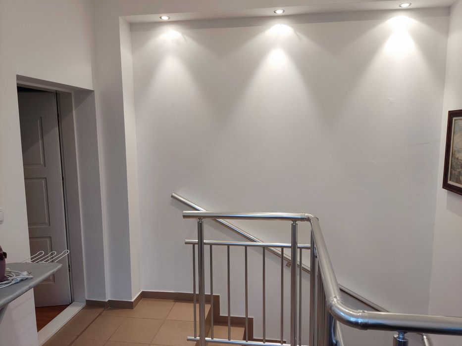 Дава се под наем Етаж от къща в Варна, м-т Акчелар - 60 кв.м за 357 € - Снимка #11