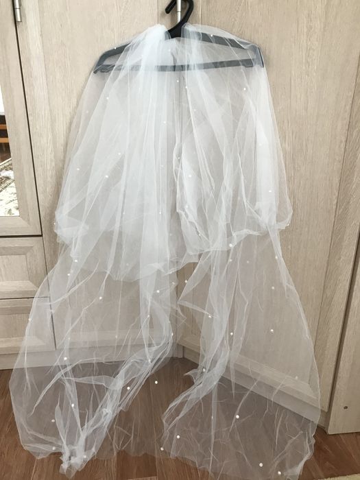 Прадаю платья , шубку(турецкий )